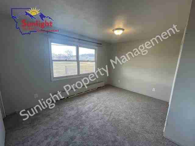 310 N Main St - Photo 3 of 8