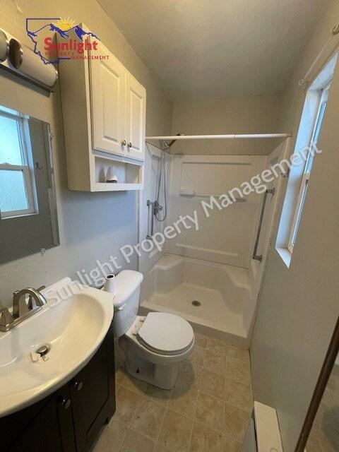 310 N Main St - Photo 4 of 8