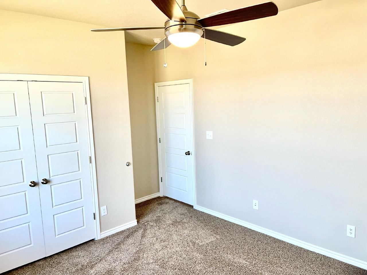 7011 10th St - Photo 6 of 15