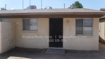 featured image of 326 W Dakota St