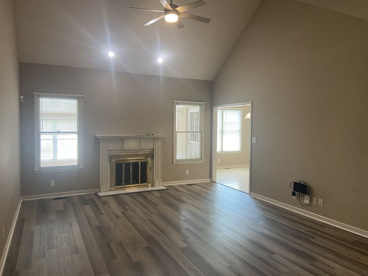 4237 Trenton Rd - Photo 4 of 36