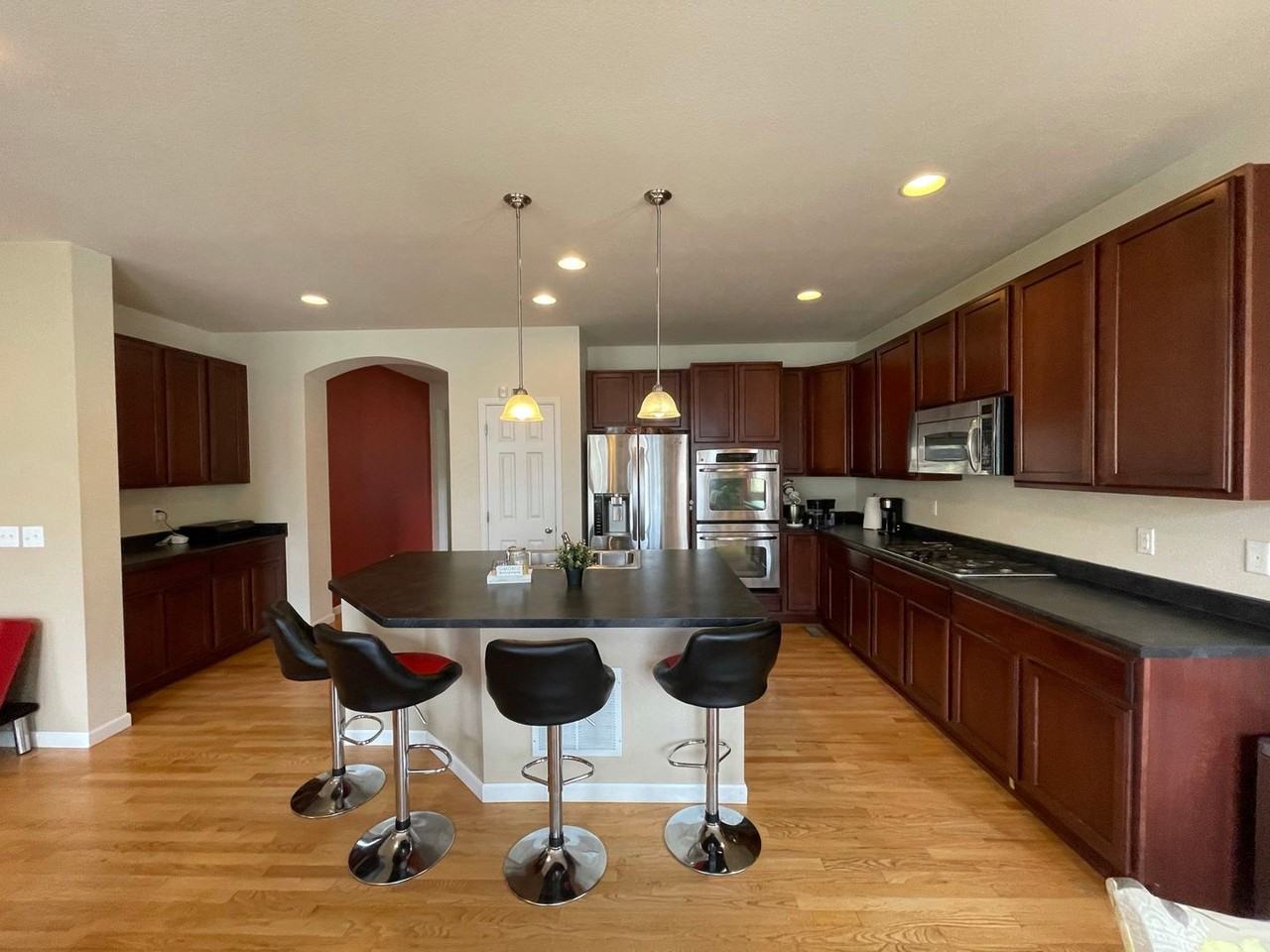 17784 Coral Burst St - Photo 3 of 45