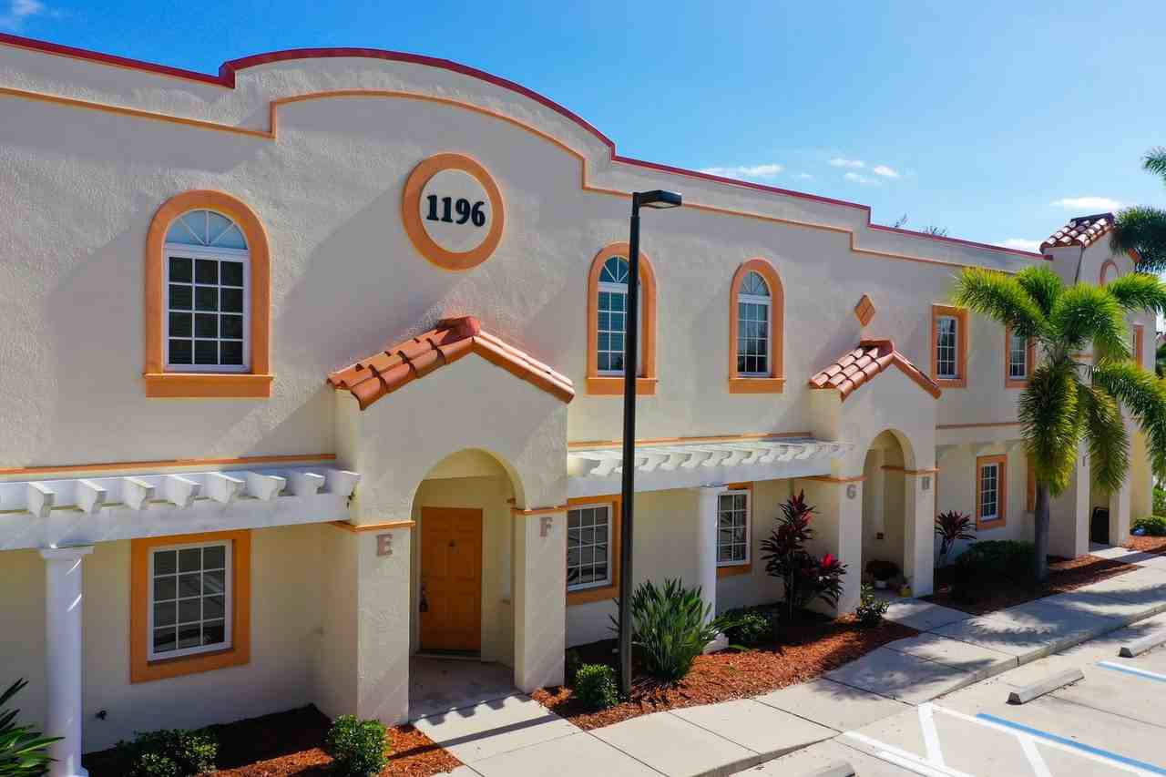 1196 Rio De Janeiro Ave #206F - Photo 3 of 49