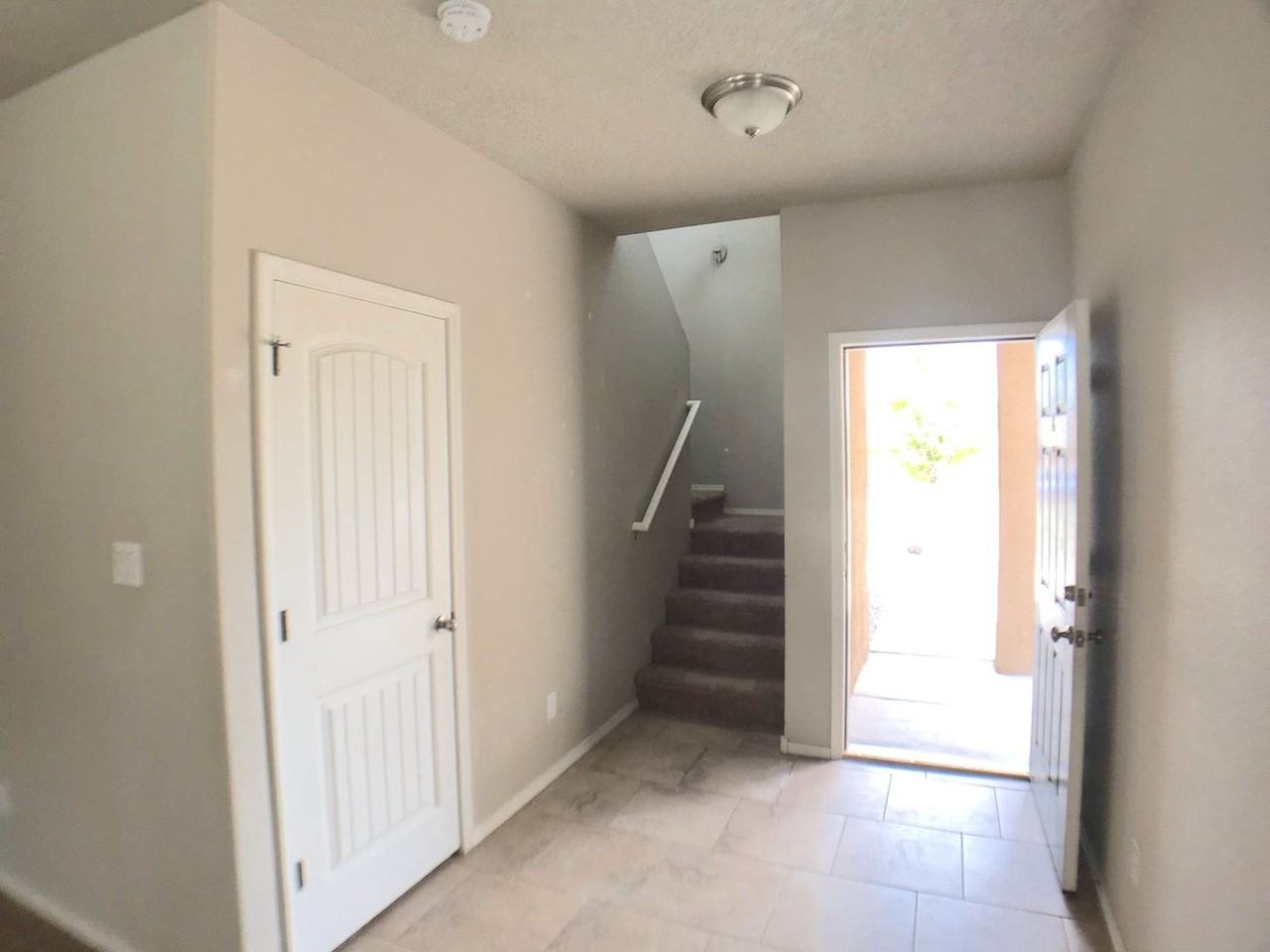 3916 Dynamite Rd Ne - Photo 3 of 16