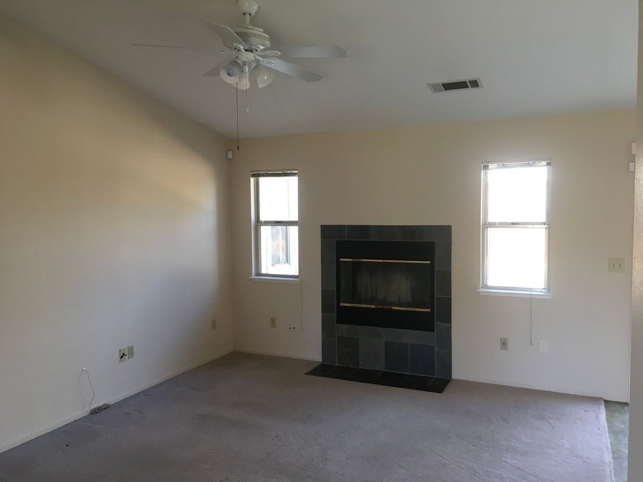 414 Springer Dr - Photo 3 of 18