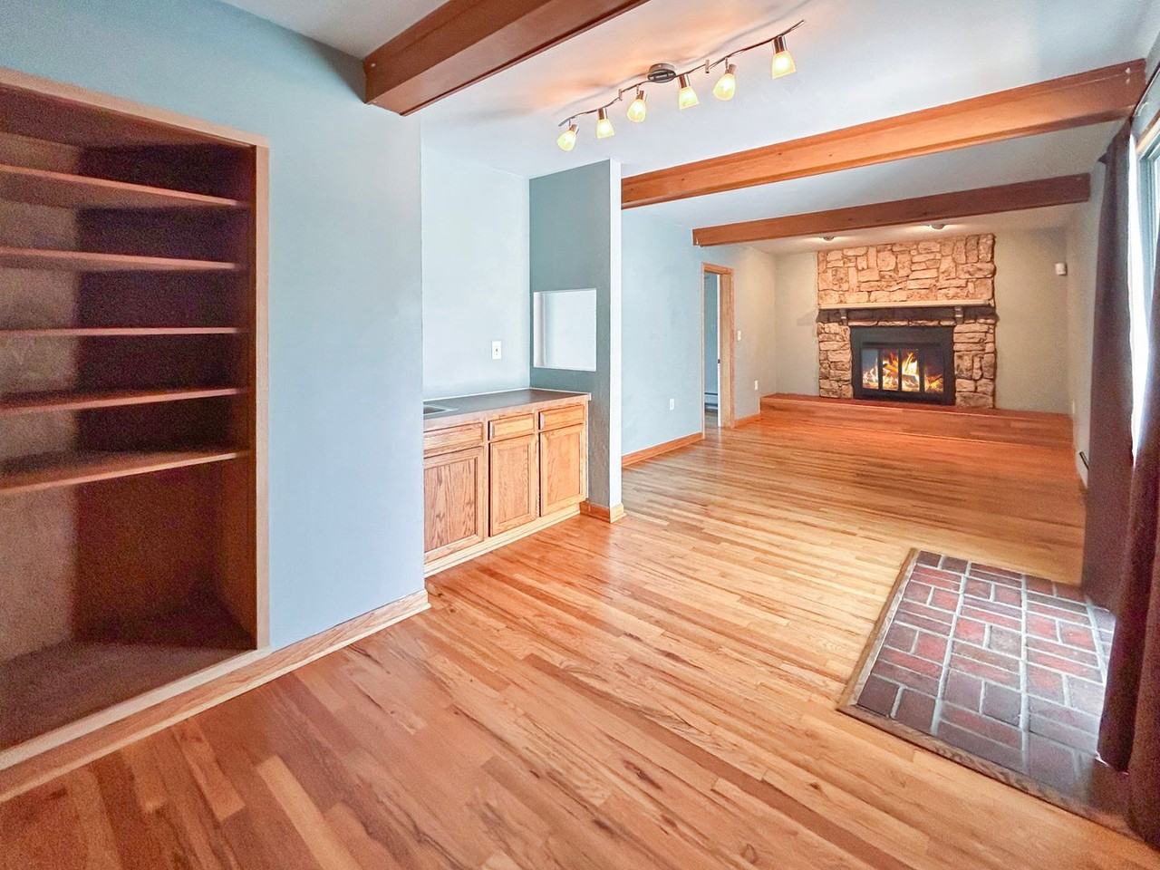 2890 Quay St - Photo 7 of 40