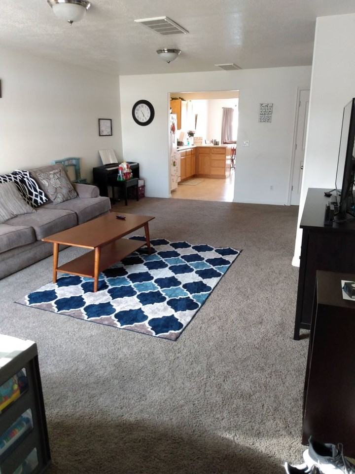 2874 W 1170 N - Photo 2 of 17