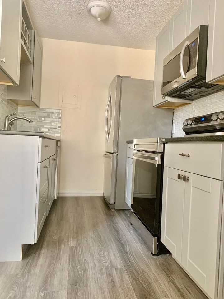 3303 Madison Ave - Photo 2 of 11