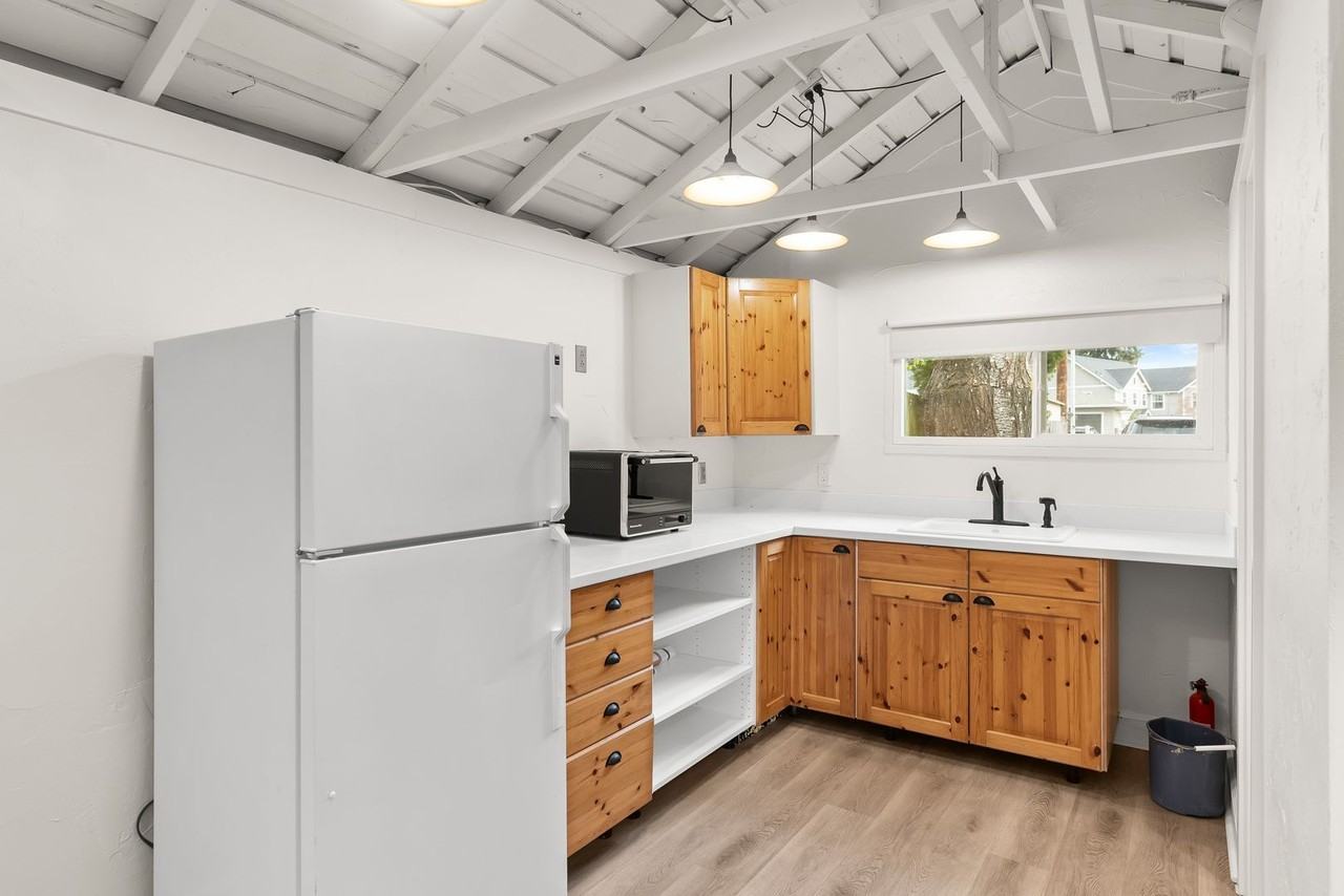 1741 8th Ave #B - Photo 3 of 14