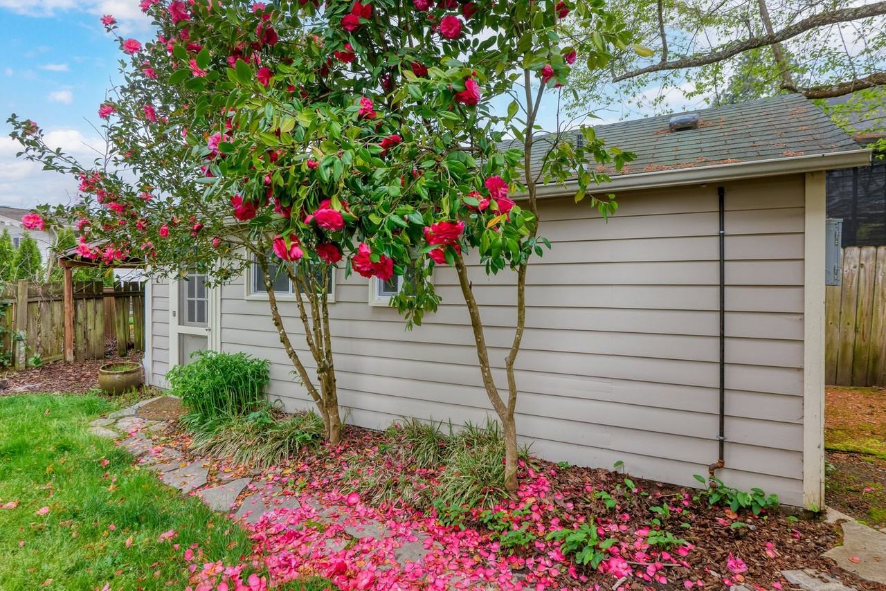 1741 8th Ave #B - Photo 5 of 14