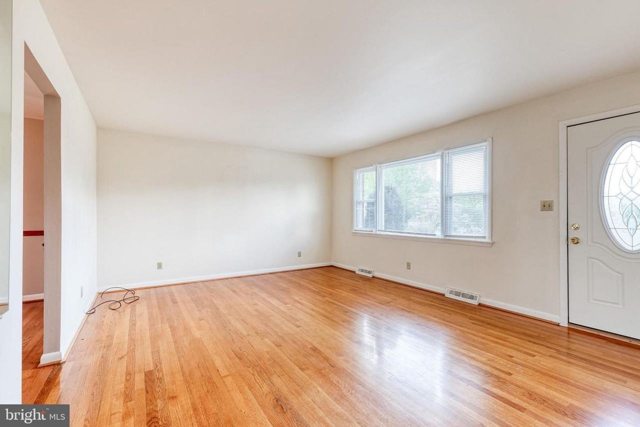 6 Orchard Pl - Photo 3 of 24