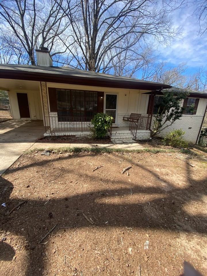 2404 Debbie Dr - Photo 2 of 22