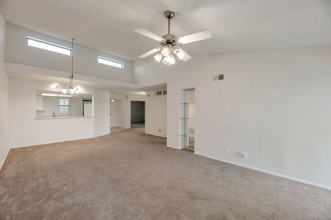 16739 E El Lago Blvd - Photo 2 of 15