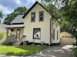 featured image of 125 10th Ave Se