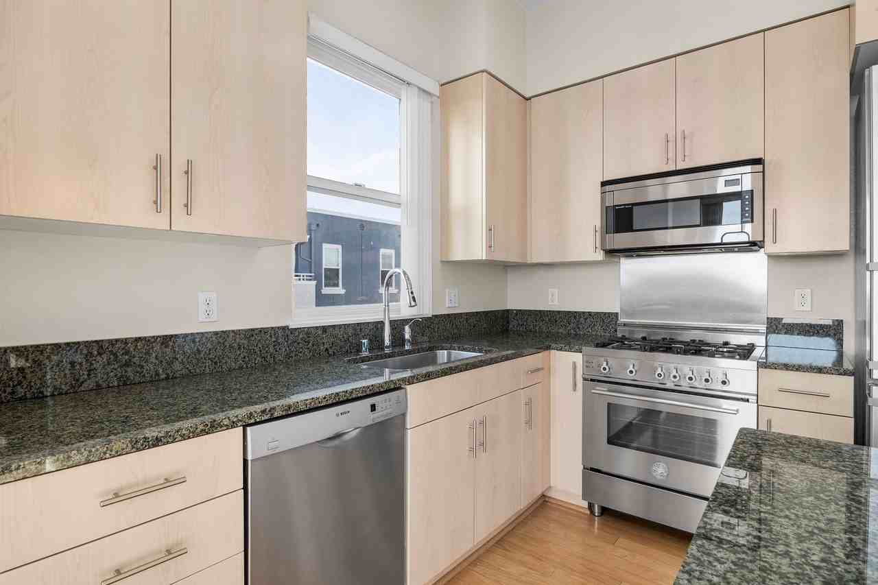 1066 41st Ave - Photo 7 of 23
