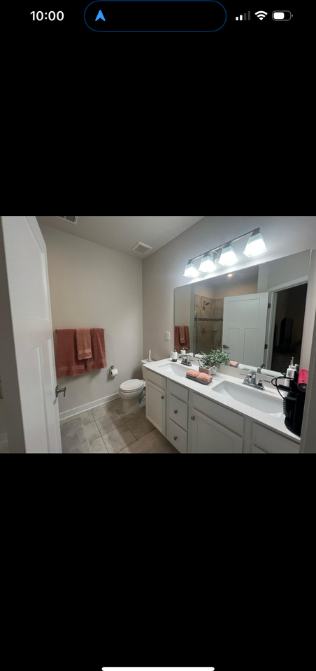 2121 Old Manchester St - Photo 2 of 14