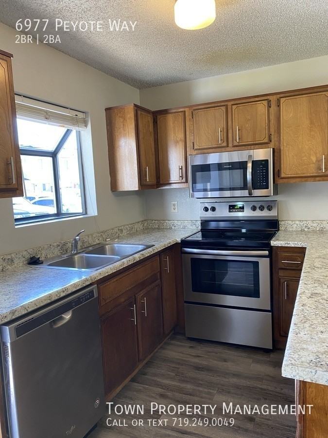 6977 Peyote Way - Photo 3 of 8