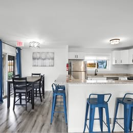 5201 Banks Pl Ne - Photo 3 of 17