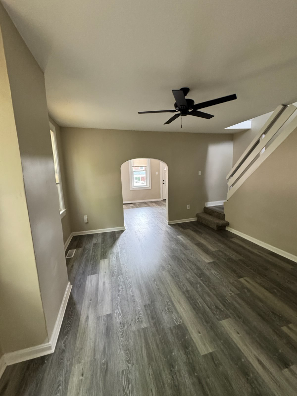 6529 Dean St - Photo 3 of 10