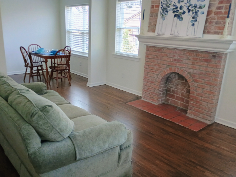 1312 S Quaker Ave #1