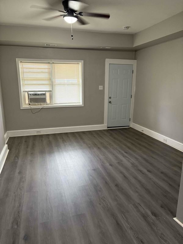 3207 Brighton St - Photo 3 of 20