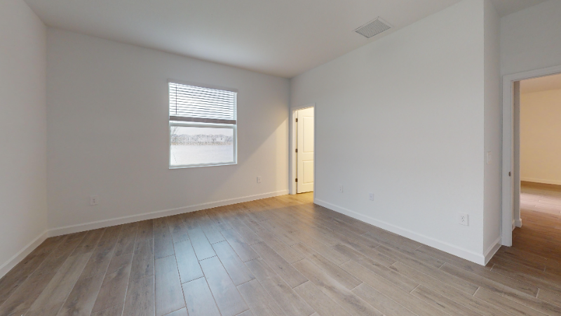 7955 Lakes Edge Ln - Photo 3 of 25