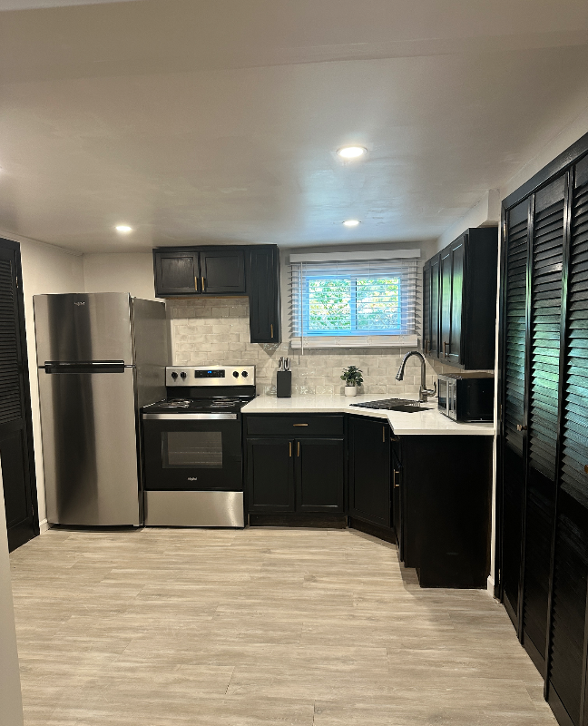 210 Colonial Springs Rd #2 - Photo 2 of 7