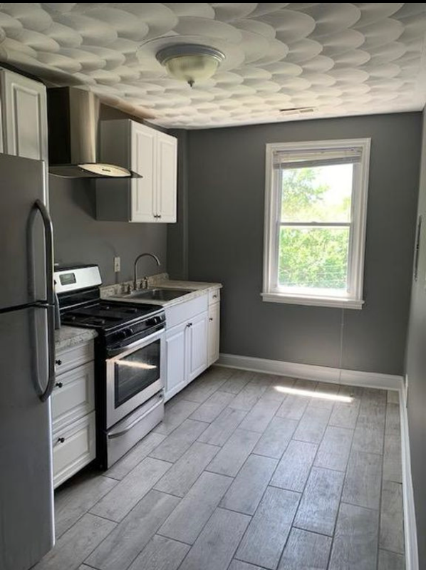 1601 E Cold Spring Ln #2 - Photo 2 of 7