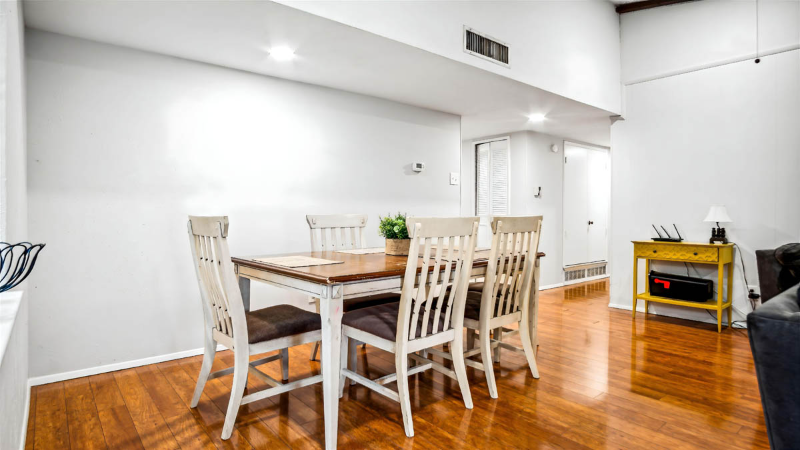 5001 Overdowns Dr - Photo 7 of 15