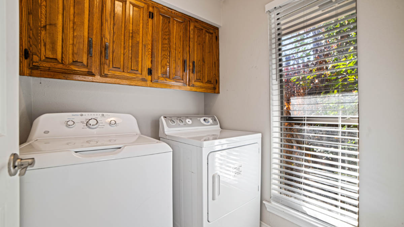 3804 Matterhorn Dr - Photo 7 of 9