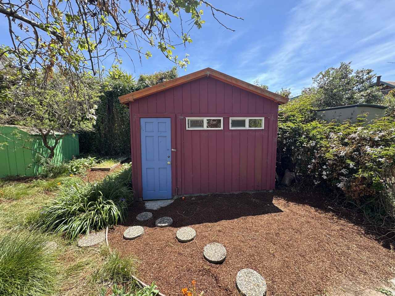 1812 Bancroft Way - Photo 2 of 9