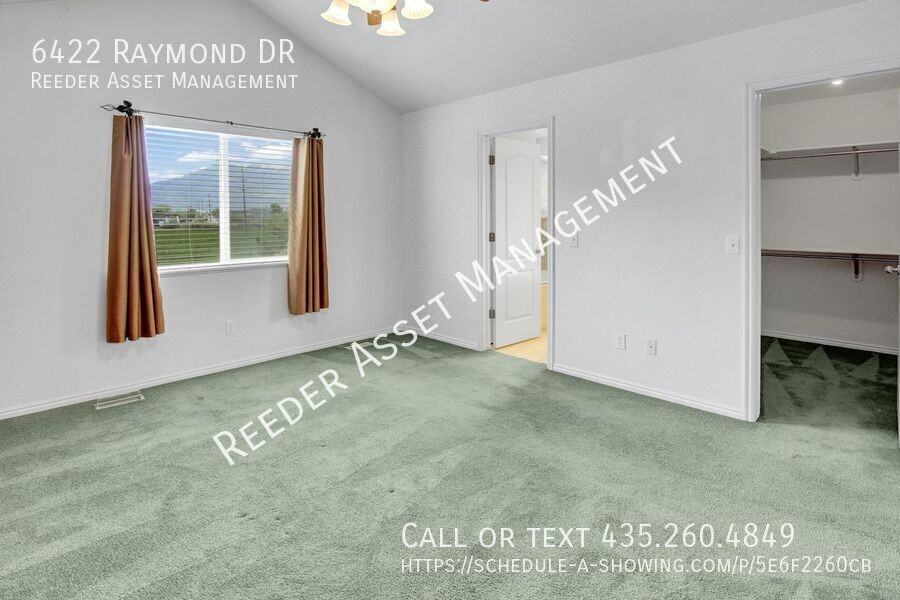 6422 Raymond Dr - Photo 3 of 33