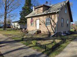 featured image of 802 S 12th St