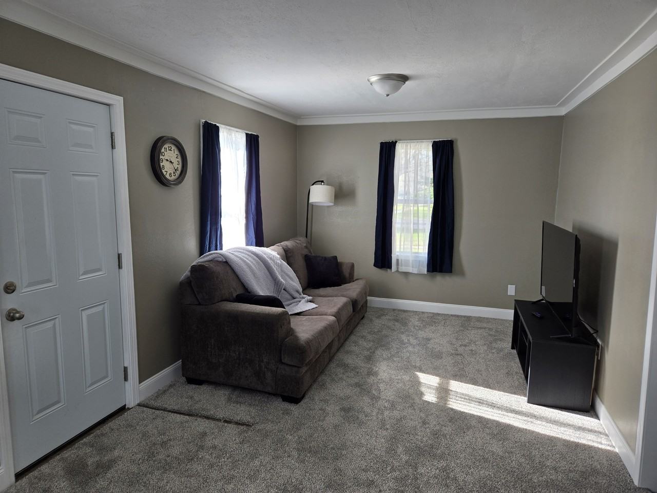 802 South 12th Street - Photo 3 of 11