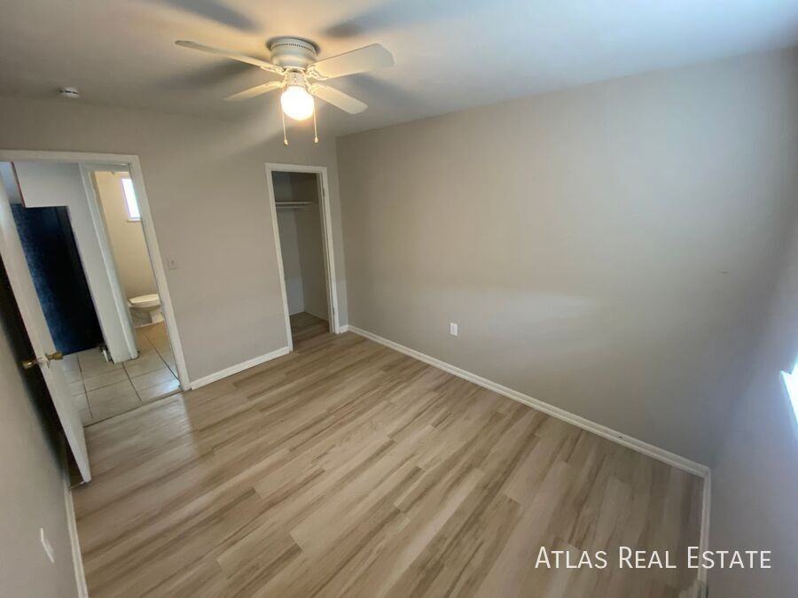 881 E Egbert St - Photo 6 of 9