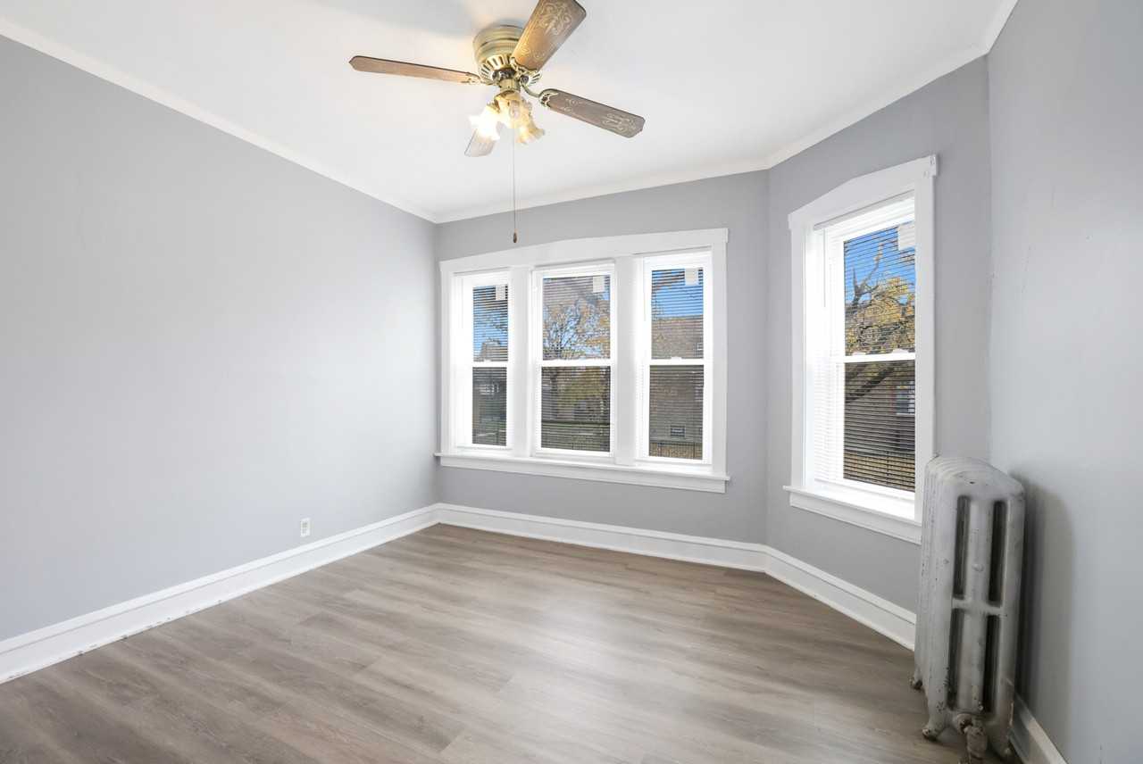 1401 W 80th St - Photo 4 of 23