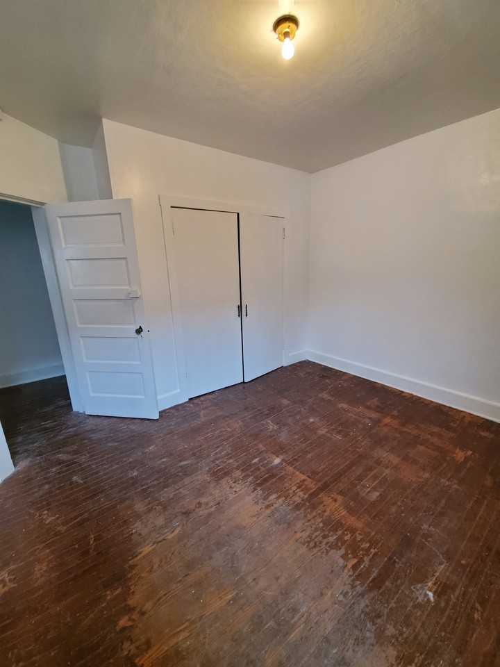 23 Francis Street - Photo 4 of 25