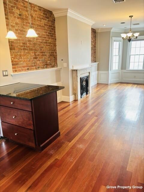 650 East Sixth Street - Photo 5 of 10