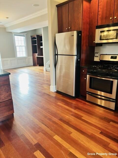 650 East Sixth Street - Photo 7 of 10