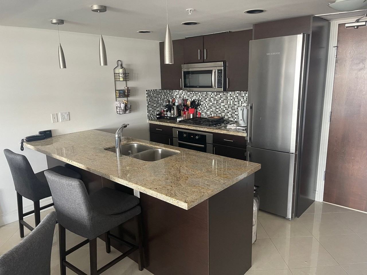 133 Esplanade E - Photo 3 of 11