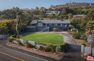 featured image of 4782 Encinal Canyon Rd