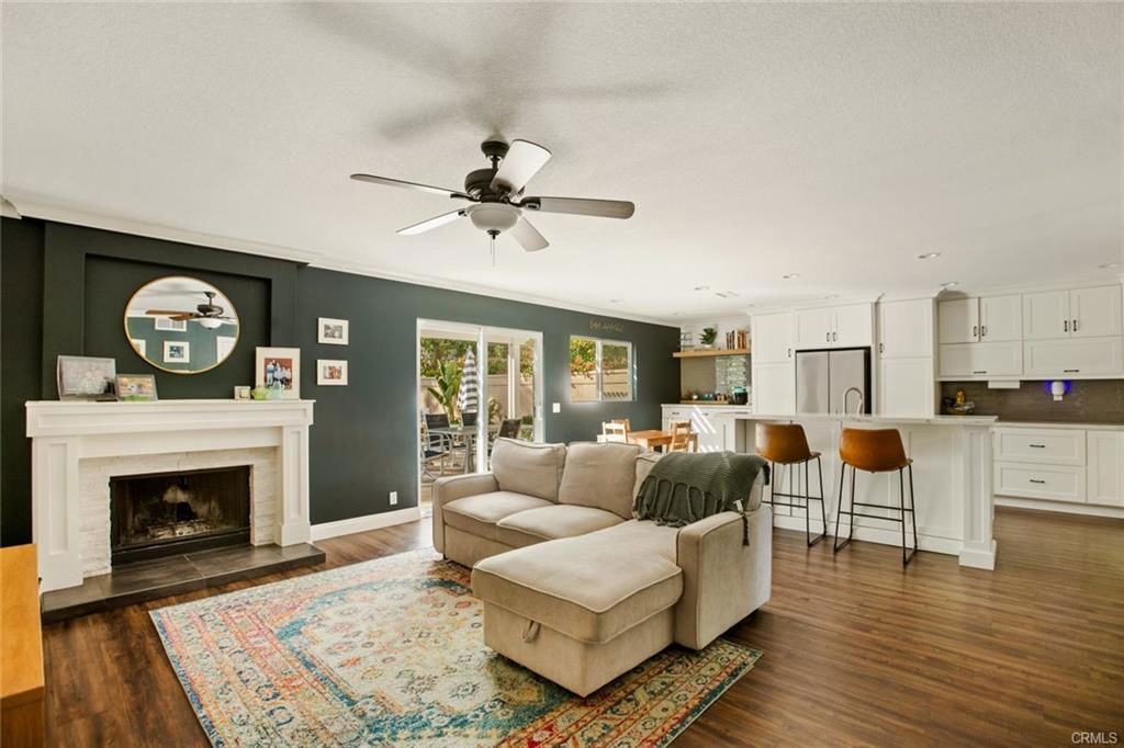 26581 Domingo Dr - Photo 3 of 8