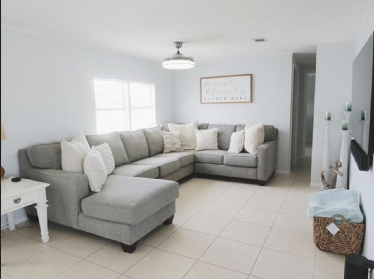 158 Blue Harbor Drive - Photo 5 of 18