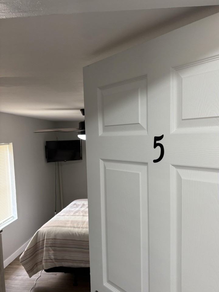 Beecher St - Photo 5 of 11