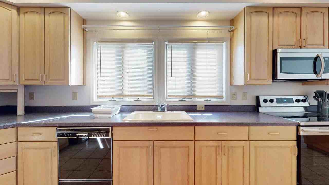 Maylandia Rd - Photo 3 of 12