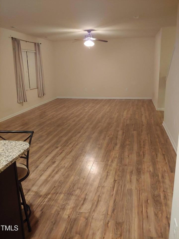 2541 Tummel Ln - Photo 4 of 10