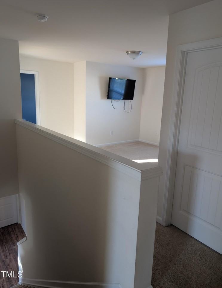 2541 Tummel Ln - Photo 6 of 10