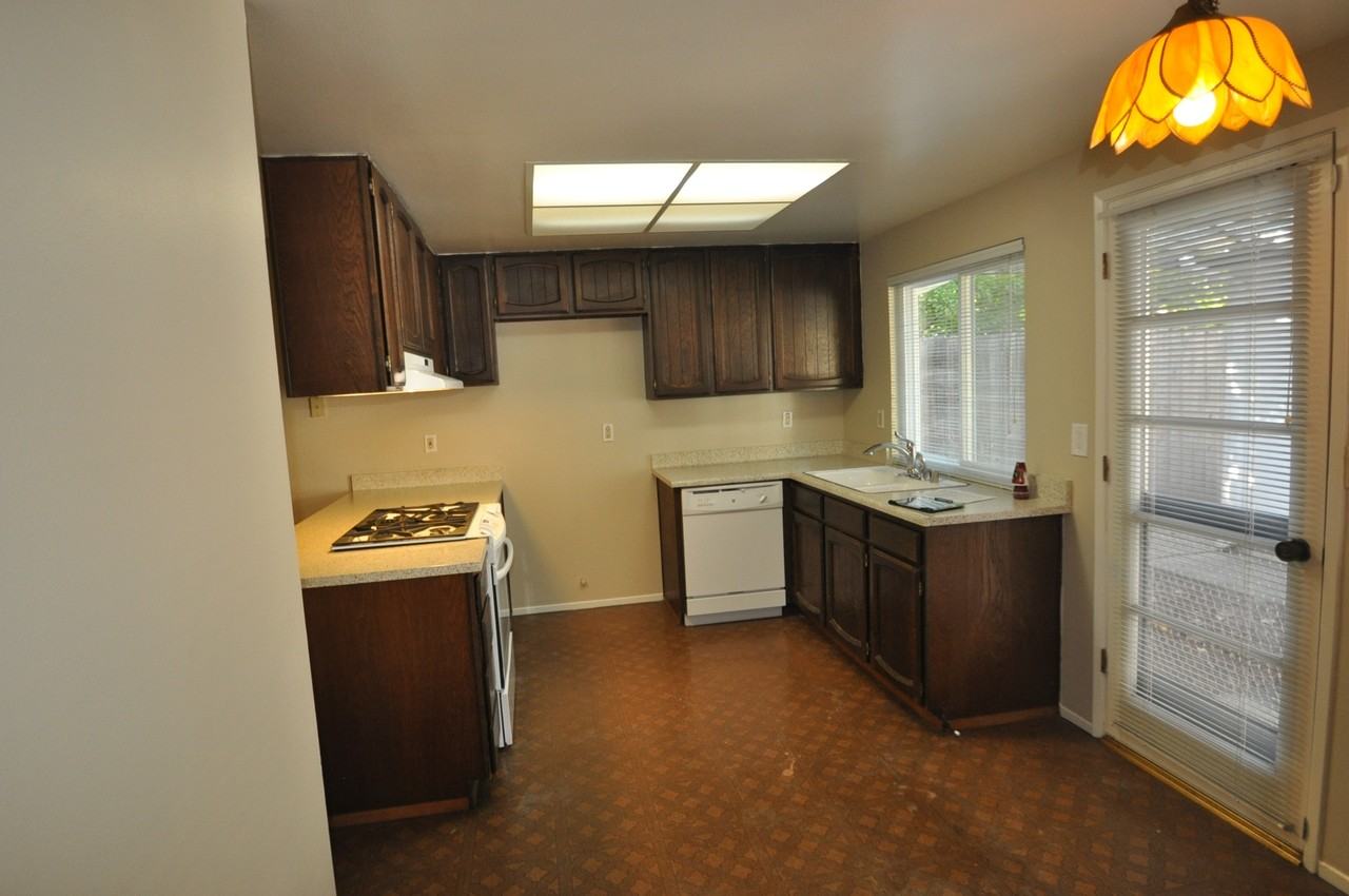 9498 Alcosta Way - Photo 2 of 8