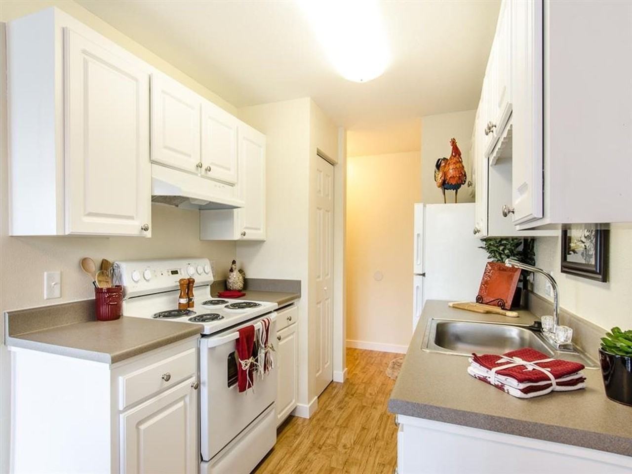 Asteria Place Apartments - Photo 6 of 23