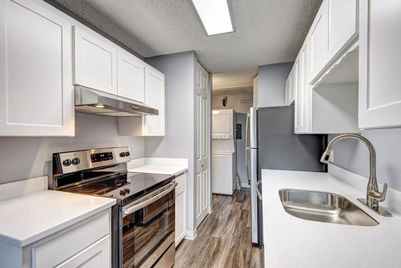 Asteria Place Apartments - Photo 7 of 25